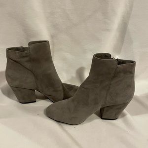 1 State grey suede booties size 6